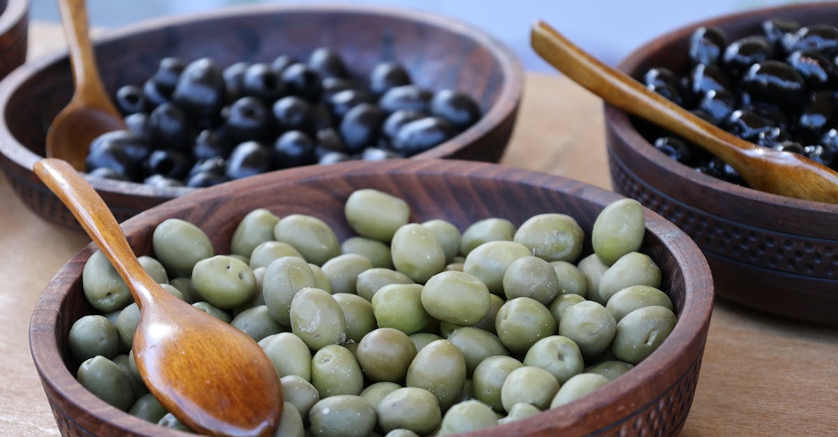 découvrez les bienfaits de la diète méditerranéenne, un régime équilibré riche en fruits, légumes, céréales complètes et huiles saines pour une meilleure santé et longévité.