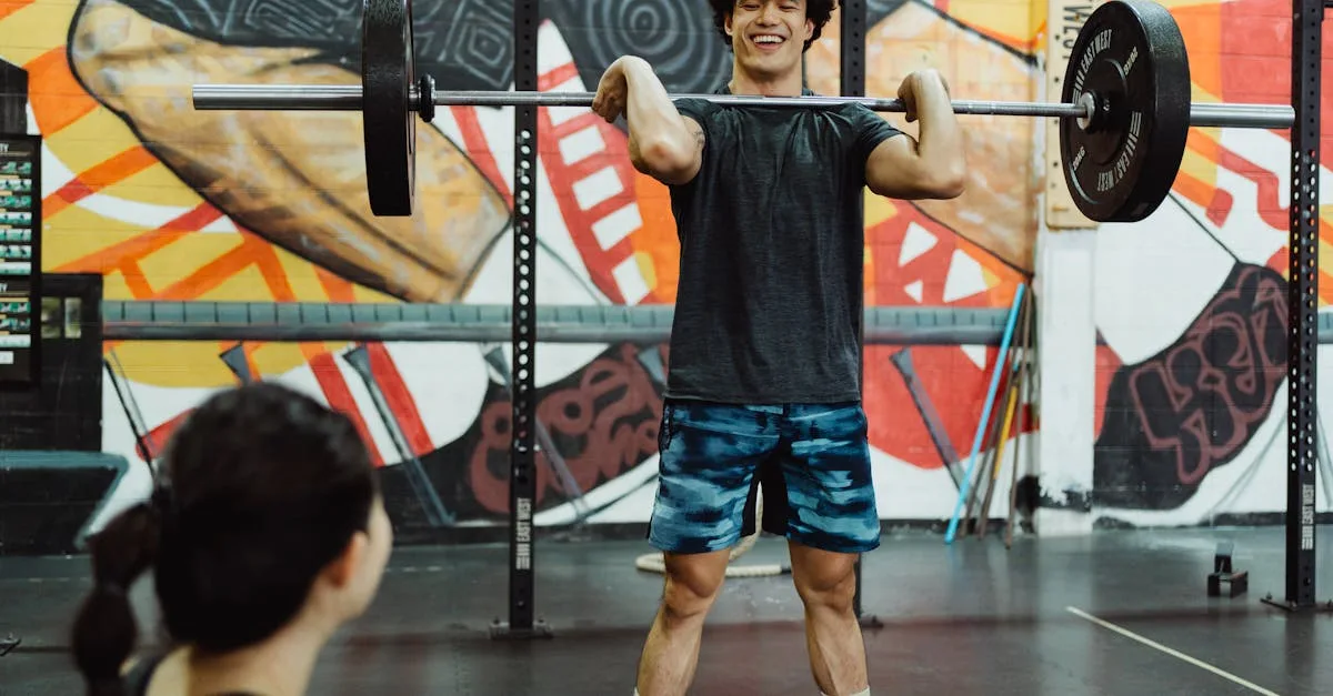 découvrez la technique du romanian deadlift, un exercice de musculation essentiel pour renforcer les ischio-jambiers, les fessiers et le bas du dos. apprenez les bonnes pratiques pour éviter les blessures et maximiser vos résultats.