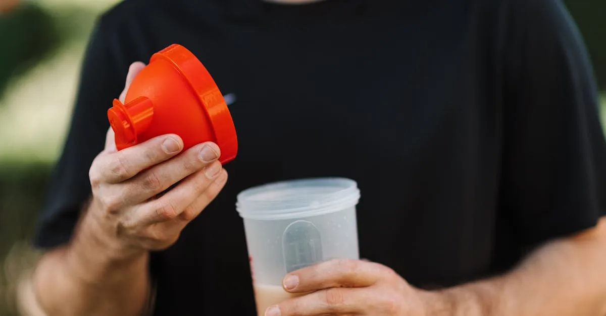 découvrez la whey isolate, une protéine pure et rapidement assimilable, idéale pour la récupération musculaire et la prise de masse sèche.