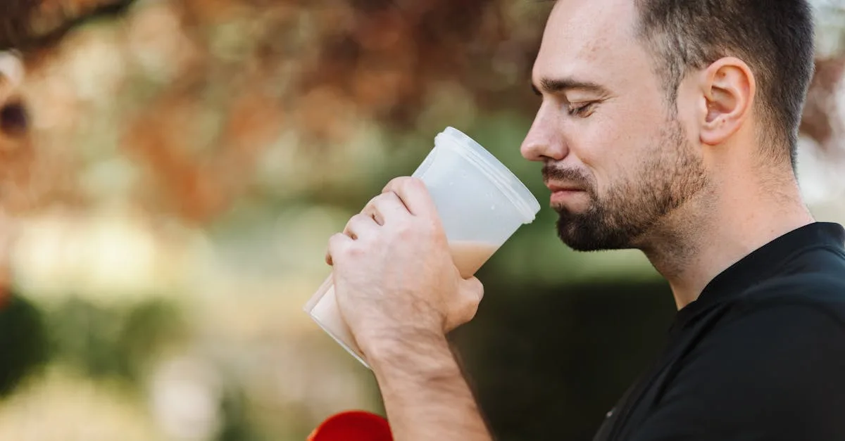 découvrez pourquoi la whey peut provoquer des ballonnements et comment les éviter pour profiter pleinement de vos compléments protéinés.