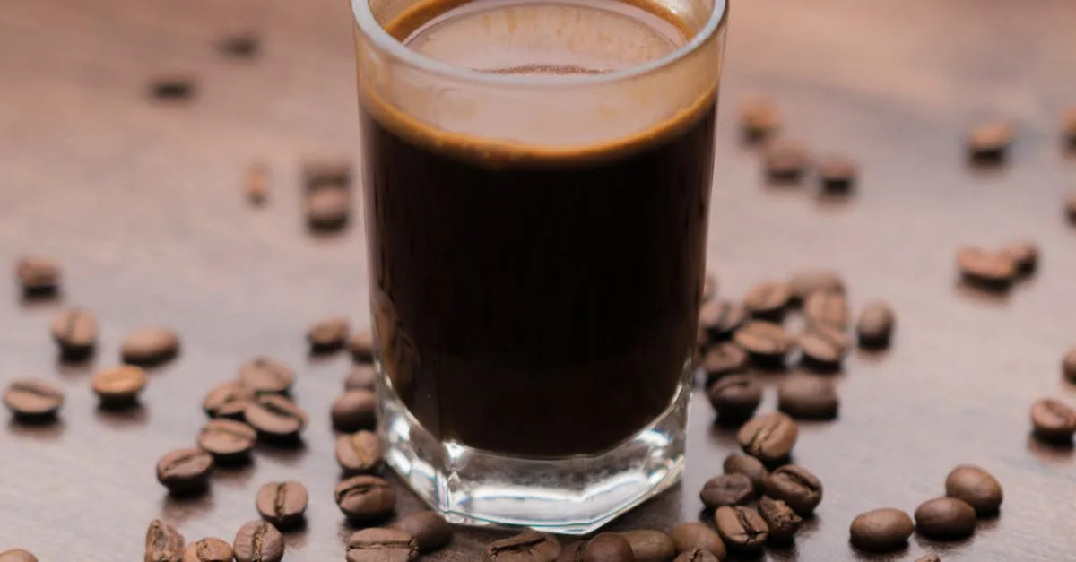 comprenez la tolérance à la caféine : effets, causes et conseils pour gérer votre consommation quotidienne.