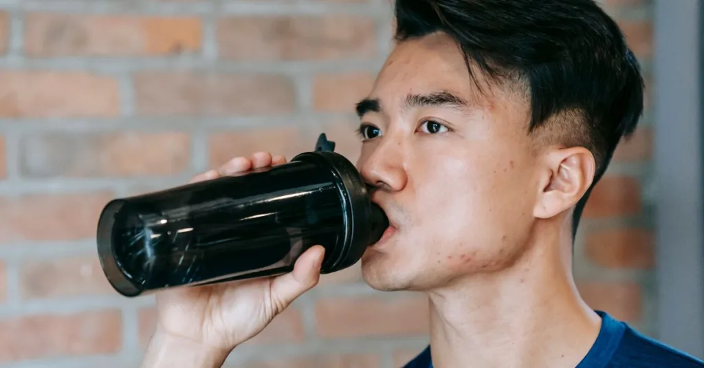 découvrez une comparaison complète de la créatine myprotein, ses avantages, sa qualité et son efficacité pour optimiser vos performances sportives.