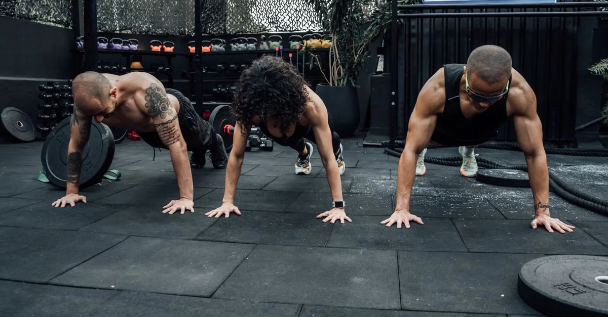 découvrez insanity workout, un programme d'entraînement intense et efficace pour transformer votre corps grâce à des exercices cardio et de renforcement musculaire à haute intensité.