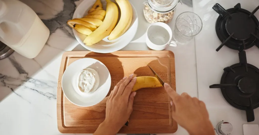 découvrez quand manger une banane avant l’entraînement pour profiter de son énergie, optimiser vos performances et éviter l’inconfort digestif.